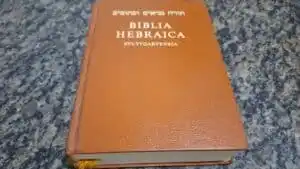 Qual o Maior Livro da Bíblia Sagrada?