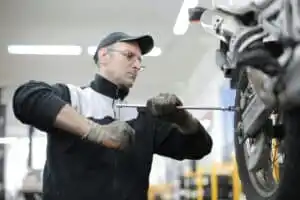 Guia prático para escolher os melhores pneus para sua moto