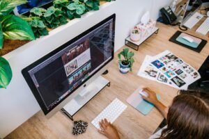 os diversos anúncios utilizado em agência de marketing