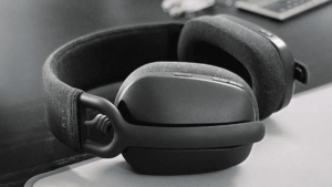 Headset Logitech Zone Vibe 100 é bom