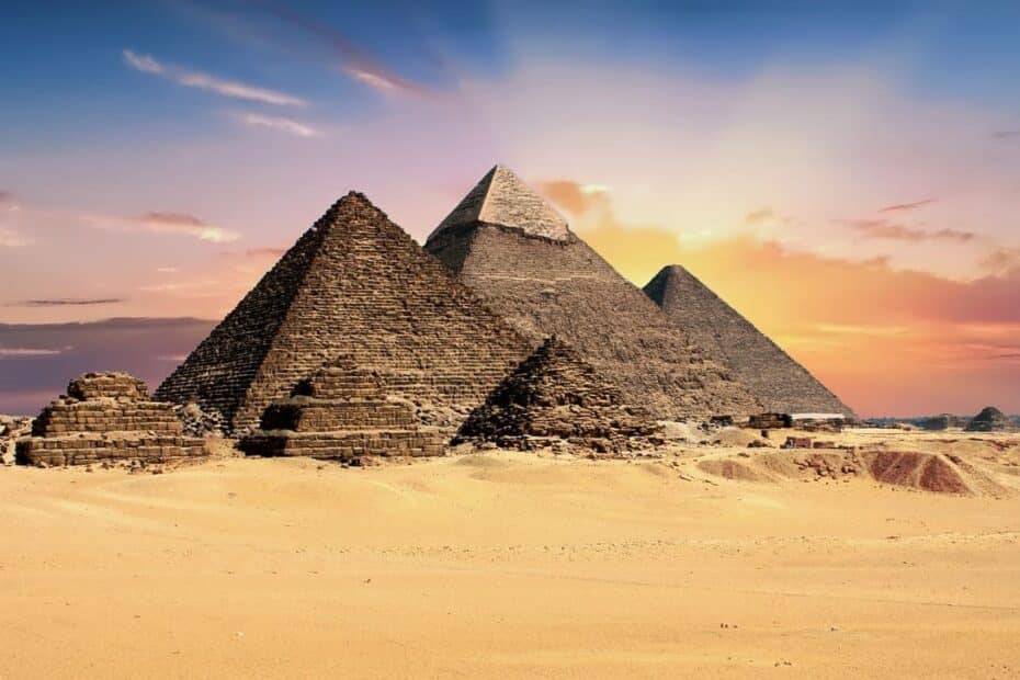 Quem fez as pirâmides do Egito