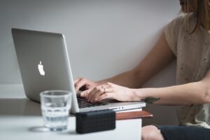 Os 10 Melhores Criadores de Chatbots para Automatizar Atendimento e Vendas